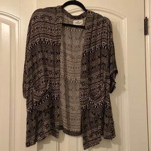 American Eagle black and white cardigan